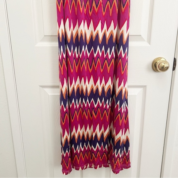 JB by Julie Brown Zigzag Maxi Dress - Pink and Cream - Picture 7 of 9